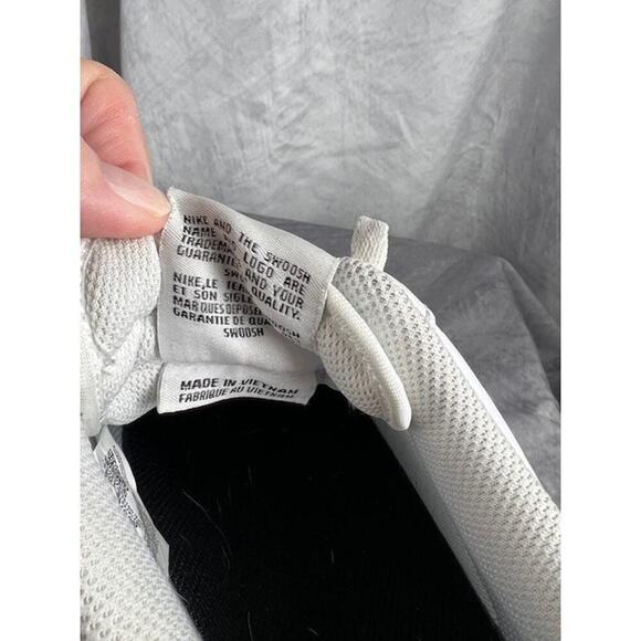 Nike Air Force 1 \'07 Low White Black Outline Swoosh Men 10.5 DV0788-103 Sneakers